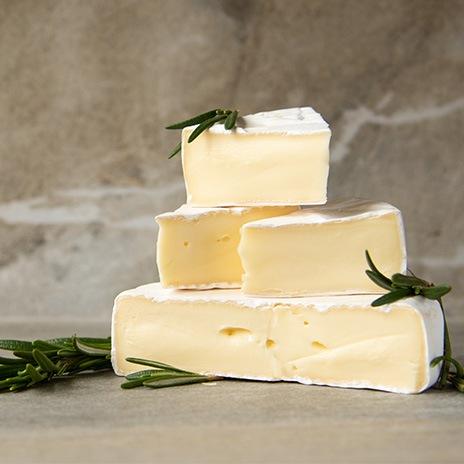 Der Geschmack von Rohmilchkäse: Warum er intensiver ist als pasteurisierter Käse Der Geschmack von Rohmilchkäse: Warum er intensiver ist als pasteurisierter Käse