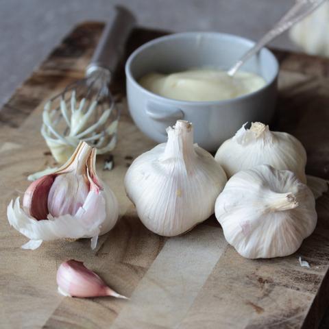 Tipps und Tricks zur Neutralisierung von Knoblauchgeruch Tipps und Tricks zur Neutralisierung von Knoblauchgeruch