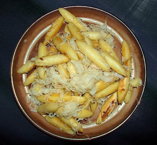 Entdecke die verschiedenen Namen und Variationen der Schupfnudel Entdecke die verschiedenen Namen und Variationen der Schupfnudel