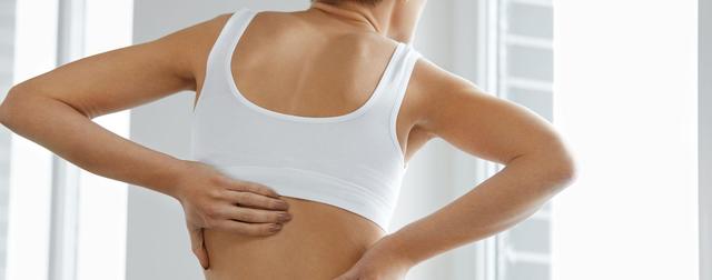 Eingeklemmter Nerv im Rücken: Ursachen, Symptome und Behandlungsmöglichkeiten