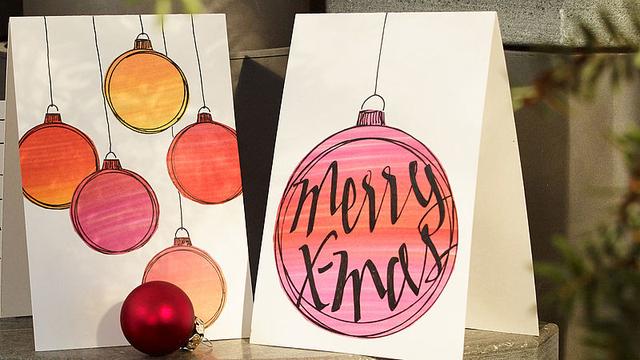 Weihnachtskarten selbst gestalten: Mit dem edding Colour Mixer zu wunderschönen Farbverläufen Weihnachtskarten selbst gestalten: Mit dem edding Colour Mixer zu wunderschönen Farbverläufen