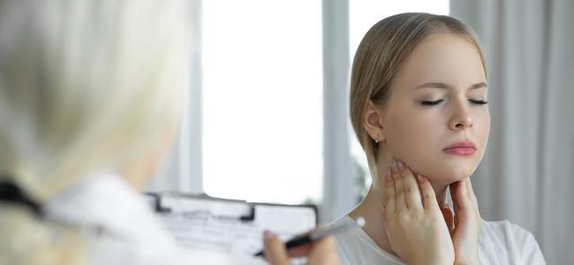 Wie kann man weiße Punkte im Rachen effektiv behandeln? Wie kann man weiße Punkte im Rachen effektiv behandeln?