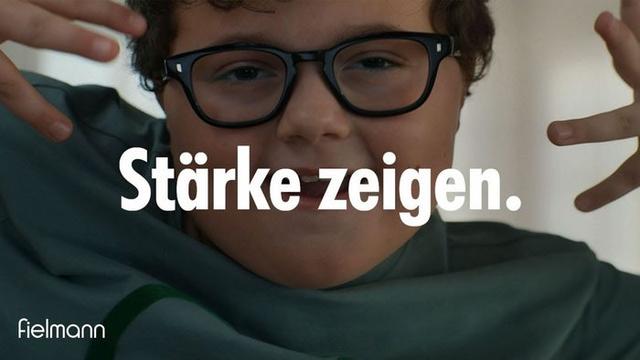 Titel des indischen Liedes aus der Fielmann Werbung gesucht Titel des indischen Liedes aus der Fielmann Werbung gesucht