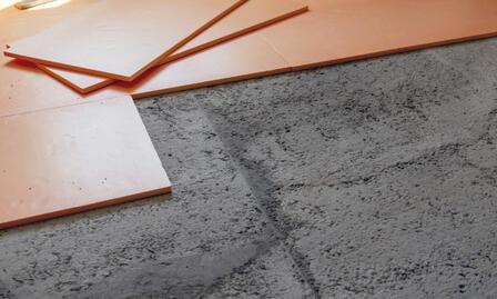 Vorsichtsmaßnahmen bei der Nutzung von Estrich vor dem vollständigen Trocknen Vorsichtsmaßnahmen bei der Nutzung von Estrich vor dem vollständigen Trocknen