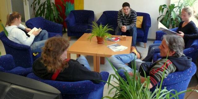 Wie lange dauert eine Behandlung in einer Tagesklinik? Wie lange dauert eine Behandlung in einer Tagesklinik?