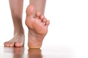 Krankgeschrieben wegen Fersensporn: Wie lange dauert die Auszeit vom Job?