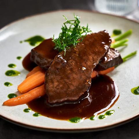 Die perfekte Reifezeit für Sauerbraten: Wie lange sollte man ihn einlegen?