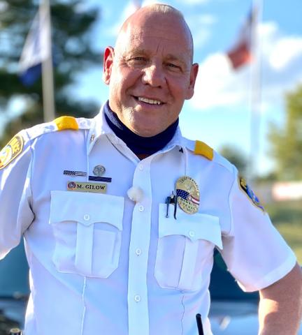 Von Autohändler bis Polizeichef: Wie viel hat Manfred Gilow im Laufe seiner Karriere verdient? Von Autohändler bis Polizeichef: Wie viel hat Manfred Gilow im Laufe seiner Karriere verdient?