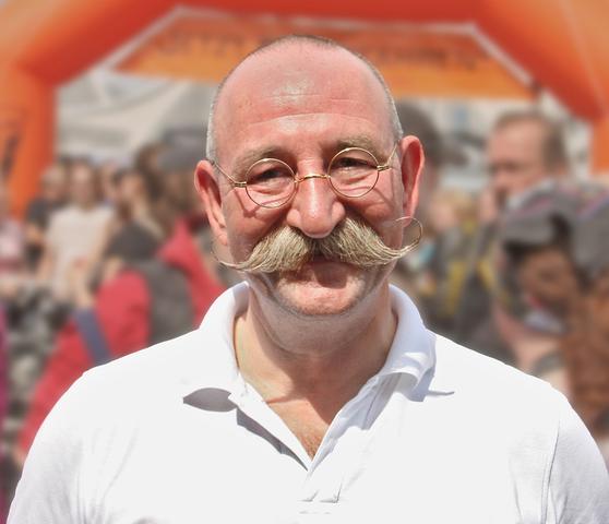 "Horst Lichters Gewichtsrätsel: Wie viel wiegt der Moderator von 