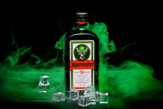Die geheime Rezeptur von Jägermeister: Wie viele Kräuter sind wirklich drin?