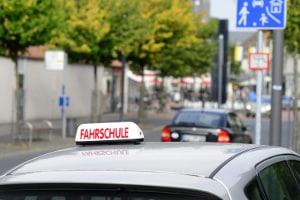 Wie viele Fahrstunden sind für den Führerschein erforderlich? Wie viele Fahrstunden sind für den Führerschein erforderlich?