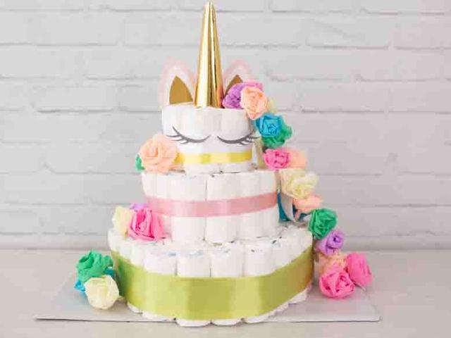 Einfache Tipps und Tricks: Windeltorte selber machen - speziell für Mädchen