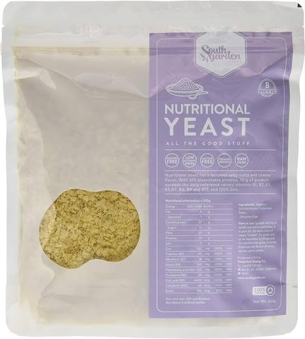 4. Hefeflocken: Vegan, voller B-Vitamine und köstlich 4. Hefeflocken: Vegan, voller B-Vitamine und köstlich