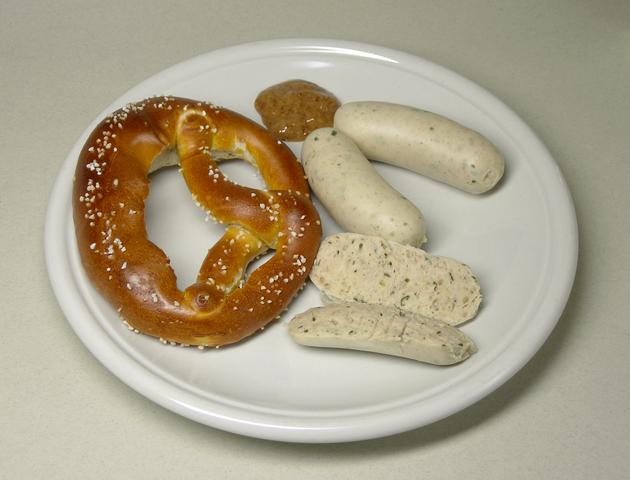 Aus welchem Fleisch wird traditionell Weißwurst gemacht? Aus welchem Fleisch wird traditionell Weißwurst gemacht?
