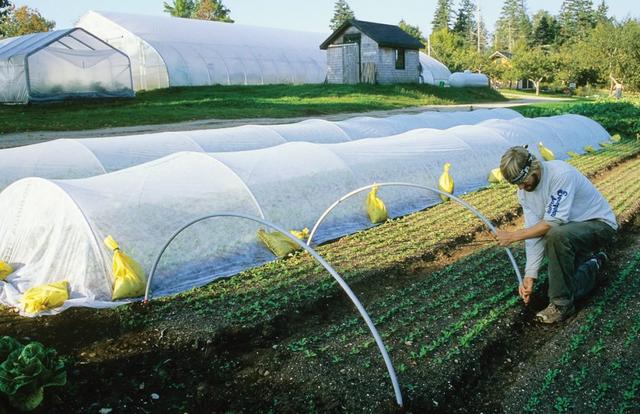 Praktische Anleitung zum Bau von Folientunnel-Bögen Praktische Anleitung zum Bau von Folientunnel-Bögen