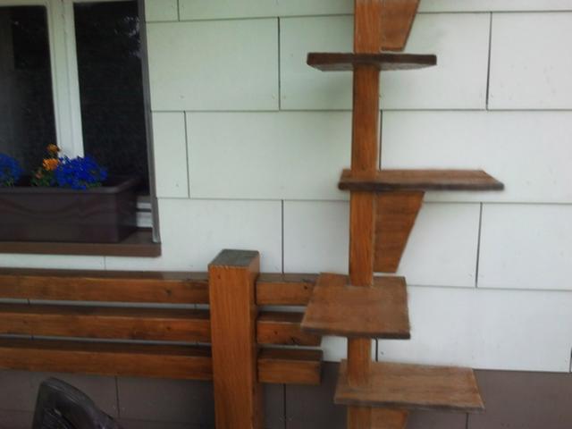 Bauanleitung für eine maßgeschneiderte Katzen-Wendeltreppe Bauanleitung für eine maßgeschneiderte Katzen-Wendeltreppe