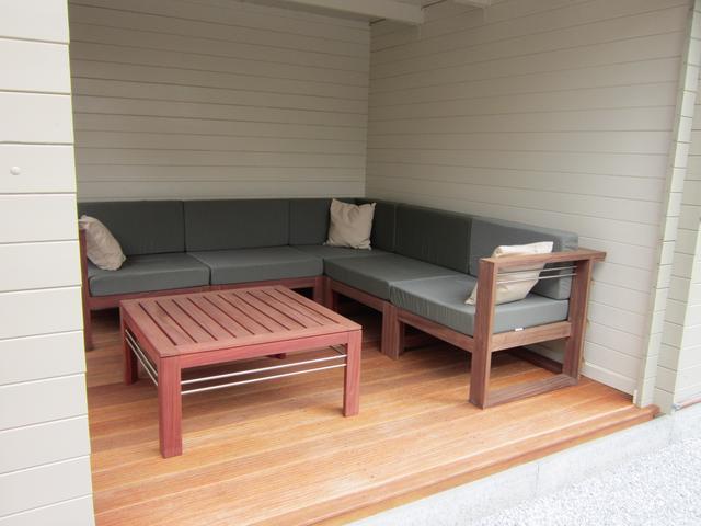 Praktische Lösungen für den Garten: Bankerl mit Stauraum selber bauen