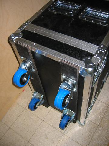 Schritt-für-Schritt-Anleitung: So bauen Sie Ihr eigenes Flightcase Schritt-für-Schritt-Anleitung: So bauen Sie Ihr eigenes Flightcase