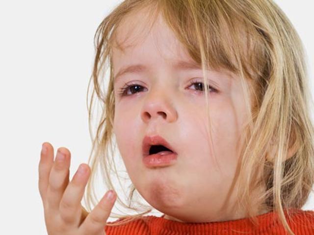 Bellender Husten beim Kind: Ab wann ärztliche Hilfe suchen?