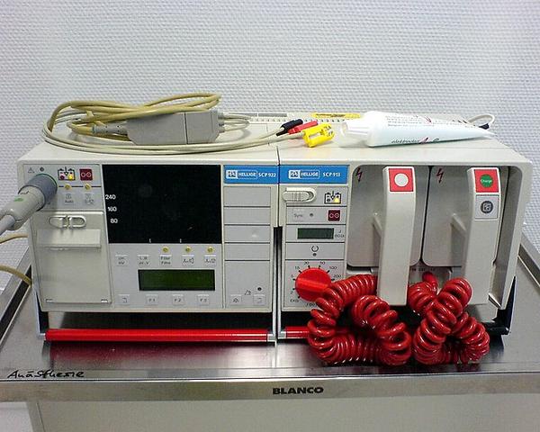 Defibrillator und der Duden: Wann wurde das Wort offiziell anerkannt?