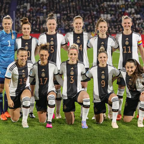 Auf welchen Zeitpunkt fallen die Spiele der deutschen Frauenfußballmannschaft? Auf welchen Zeitpunkt fallen die Spiele der deutschen Frauenfußballmannschaft?