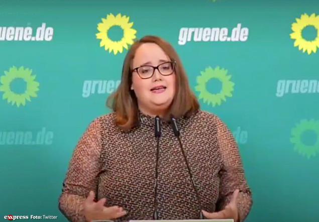 Twitter-Nutzer kritisieren Dieter Nuhrs Kommentare zu Ricarda Langs Körpergewicht Twitter-Nutzer kritisieren Dieter Nuhrs Kommentare zu Ricarda Langs Körpergewicht
