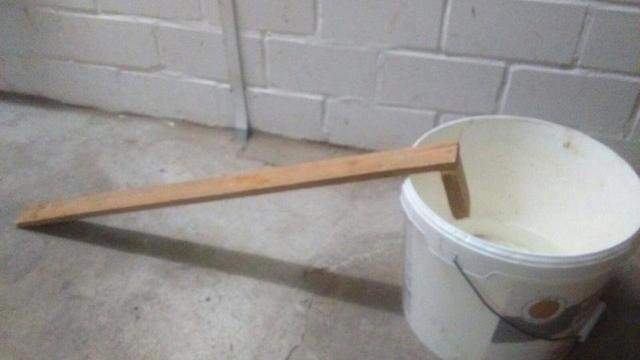 Maus im Haus? Bau dir deine eigene Falle und halte die Nager fern! Maus im Haus? Bau dir deine eigene Falle und halte die Nager fern!