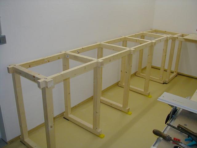 DIY-Werkbank mit geringen Kosten: Anleitung mit OSB-Platte