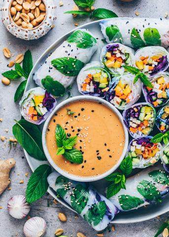 Vegane Erdnusssauce selber machen: Das beste Rezept in nur 3 Minuten Vegane Erdnusssauce selber machen: Das beste Rezept in nur 3 Minuten