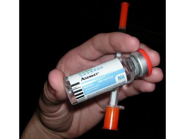 5. "Ketamin: Rezeptpflicht und rechtliche Konsequenzen des illegalen Erwerbs" 5. "Ketamin: Rezeptpflicht und rechtliche Konsequenzen des illegalen Erwerbs"