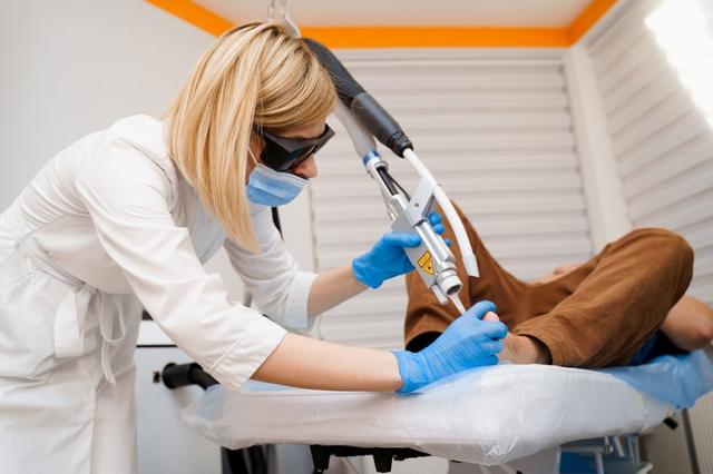 Sicher und wirksam: Tipps zur selbstständigen Entfernung von Feigwarzen Sicher und wirksam: Tipps zur selbstständigen Entfernung von Feigwarzen