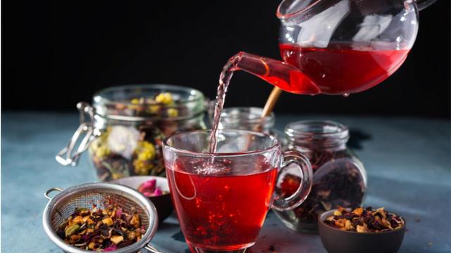 Früchtetee selber machen: Einfache Zubereitungstipps und Ideen Früchtetee selber machen: Einfache Zubereitungstipps und Ideen