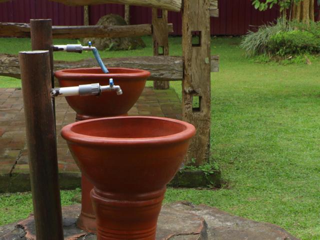 Einfache Anleitung zum Bau eines Gartenbrunnens Einfache Anleitung zum Bau eines Gartenbrunnens