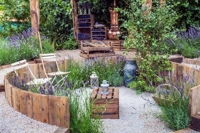 Kreative Ideen: Palettenmöbel selber machen für Terrasse und Garten Kreative Ideen: Palettenmöbel selber machen für Terrasse und Garten