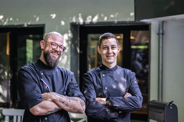 Feiern Sie Ihre Events und Feierlichkeiten im rustikal-modernen Ambiente des Wirtshauses Krämer in der Wanne Feiern Sie Ihre Events und Feierlichkeiten im rustikal-modernen Ambiente des Wirtshauses Krämer in der Wanne