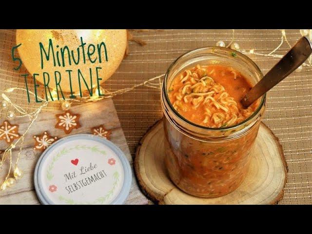 Müllfrei und voller Geschmack: Die perfekte Anleitung für deine selbstgemachte 5-Minuten-Terrine Müllfrei und voller Geschmack: Die perfekte Anleitung für deine selbstgemachte 5-Minuten-Terrine