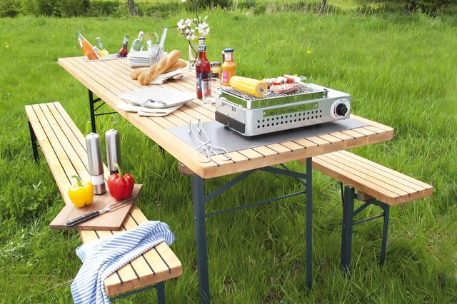 Praktischer Grilltisch zum Selberbauen - Genussvolles Grillen im Garten