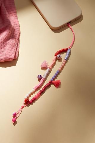 Fröhliche Minuten garantiert: Handyanhänger aus Perlen selber machen Fröhliche Minuten garantiert: Handyanhänger aus Perlen selber machen