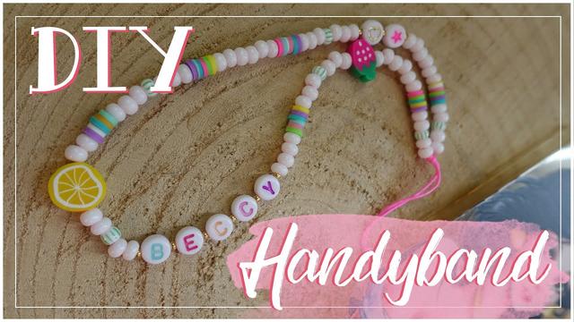 Günstig und einfach: Handykette mit Perlen selber machen