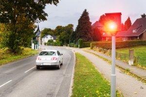 Konsequenzen bei einem Blitzer in der Probezeit: Wann ist der Führerschein weg? Konsequenzen bei einem Blitzer in der Probezeit: Wann ist der Führerschein weg?