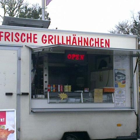 "Aktuelle Termine für den Hähnchenwagen bei Edeka" "Aktuelle Termine für den Hähnchenwagen bei Edeka"