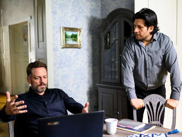 Enthüllungen und Konflikte nehmen Fahrt auf in der aktuellen Folge von "Alles was zählt" Enthüllungen und Konflikte nehmen Fahrt auf in der aktuellen Folge von "Alles was zählt"