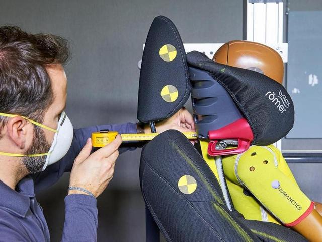 Warum ist es wichtig, die Kopfstütze des Autos nicht zu entfernen? Warum ist es wichtig, die Kopfstütze des Autos nicht zu entfernen?