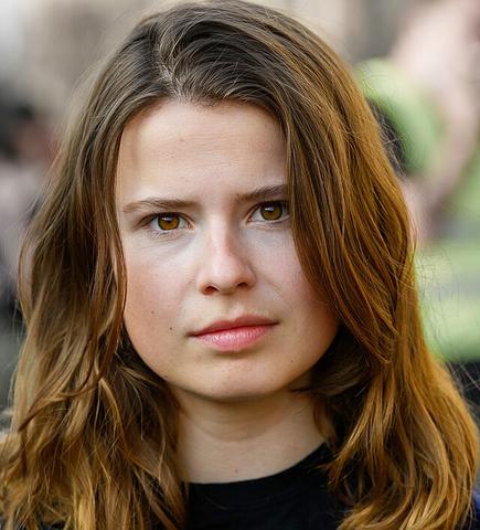 Luisa Neubauer: Mobilisierung von Protestaktionen und Reden vor Politikern Luisa Neubauer: Mobilisierung von Protestaktionen und Reden vor Politikern