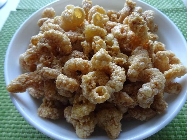 Rezept: Selbstgemachte Erdnussflips - Knuspriger Snack für zwischendurch Rezept: Selbstgemachte Erdnussflips - Knuspriger Snack für zwischendurch