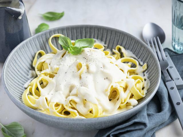 Genießen Sie hausgemachte Käsesahnesoße mit diesen Rezepten Genießen Sie hausgemachte Käsesahnesoße mit diesen Rezepten