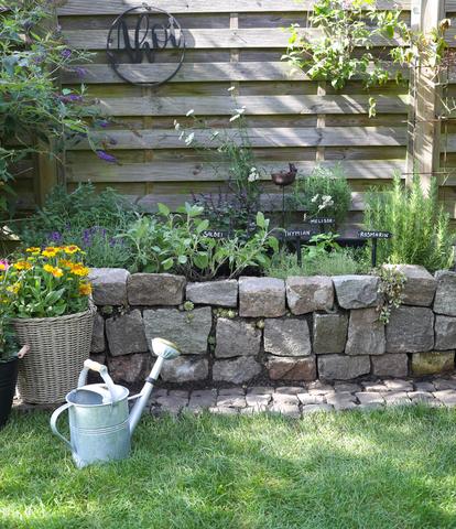 Kräuterbeet selber bauen: Kreative Ideen und Anleitungen Kräuterbeet selber bauen: Kreative Ideen und Anleitungen