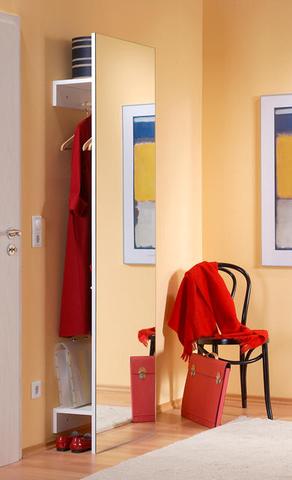 Praktisch und platzsparend: Eine Wandgarderobe mit Spiegel selber bauen Praktisch und platzsparend: Eine Wandgarderobe mit Spiegel selber bauen
