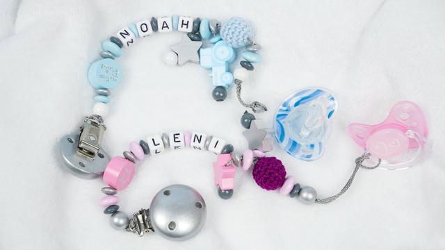 Personalisierte Schnullerkette selber gestalten Personalisierte Schnullerkette selber gestalten