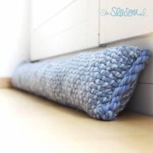 Individuelle Gestaltung: Selbstgemachte Zugluftstopper für Fenster und Türen Individuelle Gestaltung: Selbstgemachte Zugluftstopper für Fenster und Türen